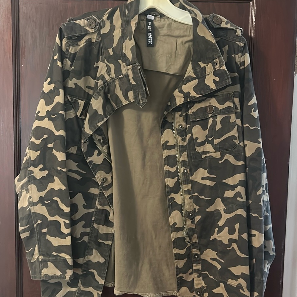 Design Lab Camo Jacket